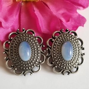 Vintage Kirk's Folly earrings Faux opal silver tone clipon clip back oval